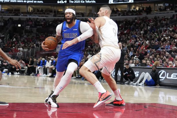 Anthony Davis Braces Possible Mavericks Exit as 6–15 Slide Fuels Full-Blown Rebuild Buzz