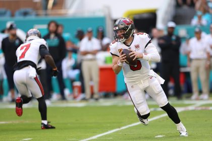 Bucs get massive bad news on 0,000,000 QB ahead of crucial Week 18 game vs. Panthers