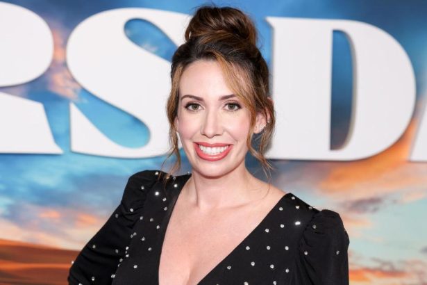 CBS Orders Comedy Pilot ‘Regency,’ From Tara Hernandez