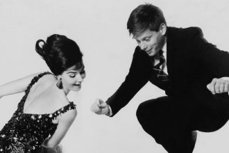 “How to Succeed at Christmas Without Really Crying”—A Holiday Treat From 1961 Vogue