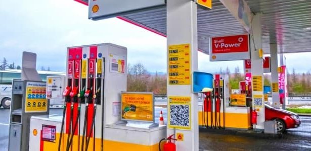 Christmas Day Gasoline Prices Set To Fall To Covid-Era Levels