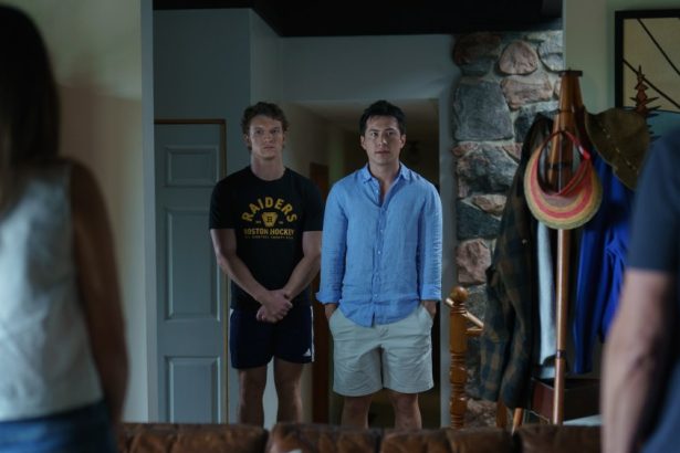 Cottage Sex, Hollander Comes Out, Season 2