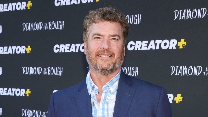 Dane Cook, Eric Stonestreet and More React to Pat Finn’s Death