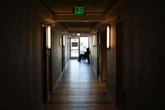 Denver approves contract with nonprofit to run homeless shelter