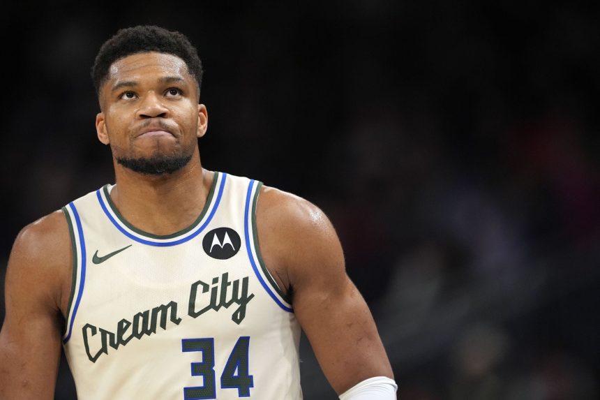 Did Giannis Antetokounmpo Request Trade from Bucks? NBA Insider Debunks Viral Rumor