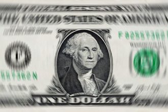 Dollar Finds Support from Higher T-Note Yields