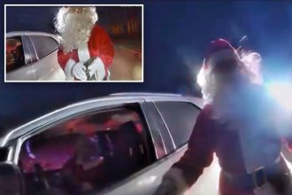 Elderly couple dressed as Santa Claus, Mrs.Claus pulled over for speeding in Ohio