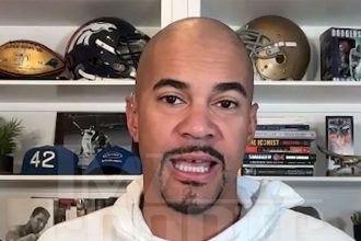 Ex-Notre Dame Star, Team Broadcaster Ryan Harris Slams CFP Committee After Snub