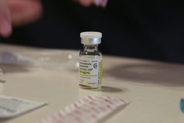 FDA panel urges easier access to testosterone therapy for men