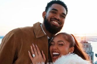 Karl-Anthony Towns Proposes To Jordyn Woods