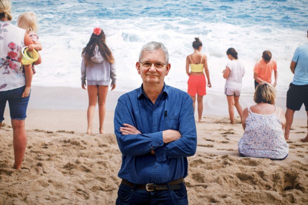Photographer Martin Parr, Chronicler of the Beauty and Banality of British Life, Dies at 73