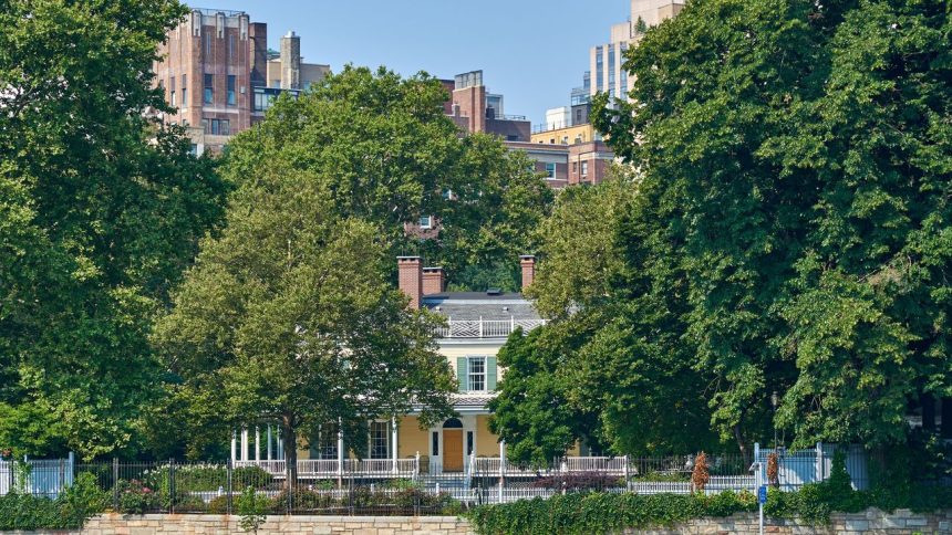 How Will Zohran Mamdani and Rama Duwaji Adjust to Gracie Mansion? Its History Holds Some Clues