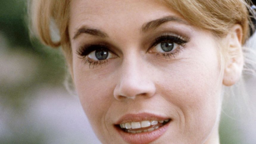 At 84, Jane Fonda Is Still the Very Definition of Beauty Goals