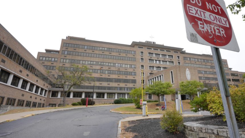 Hospitals owned by REITs more likely to close or go bankrupt