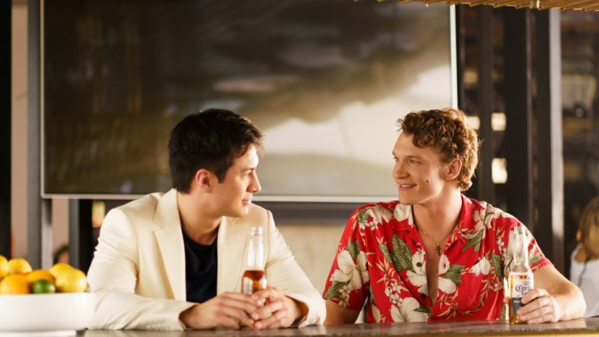 Hudson Williams on Spooning With Connor Storrie, Season 2