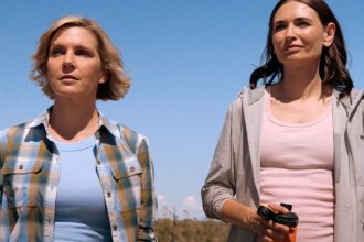 Is Carol and Zosia Kiss Manipulation?