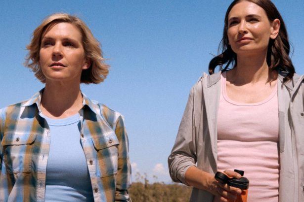 Is Carol and Zosia Kiss Manipulation?