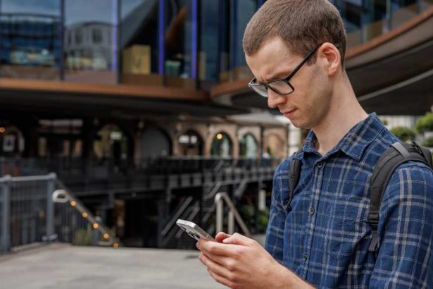 I’ve Switched Phones 50 Times in Five Years: 11 Things I Do First