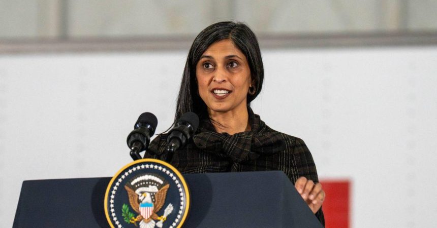 JD Vance’s Wife Sparks Divorce Rumors Again as She Ditches Wedding Ring