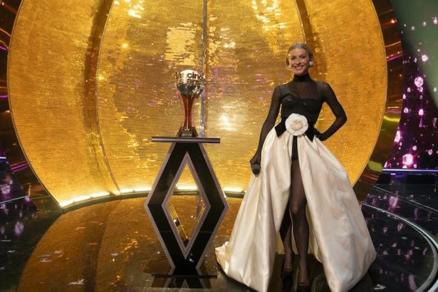 Julianne Hough on Season 34 Ratings, Online Hate