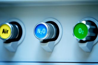 Laughing Gas Can Offer Immediate Relief From Depression, Study Finds : ScienceAlert