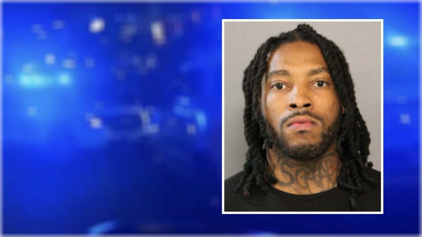 Man accused of robbing victim while wearing ankle monitor for gun case will serve no prison time: records