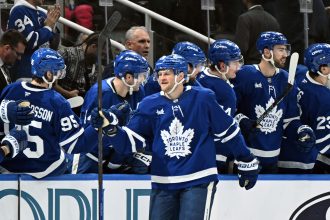 Maple Leafs fan react as Toronto signs Steve Sullivan as assistant coach after firing Savard