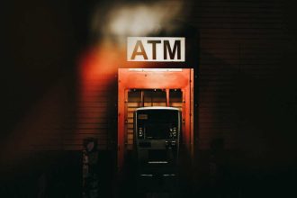 Masked burglars steal ATMs from taverns in Lincoln Park, Portage Park