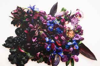 Mason Pott’s Bold Bouquets Take a Hyperrealist Approach to the Still Life — Colossal