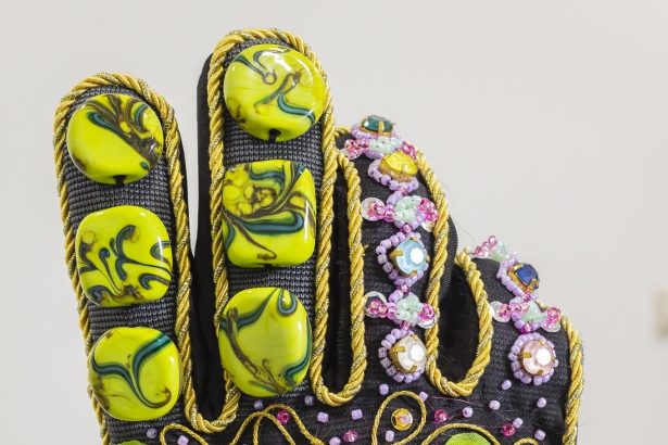 Medieval Motifs and Pop Culture Converge in Jorge Mañes Rubio’s Beaded Sculptures — Colossal