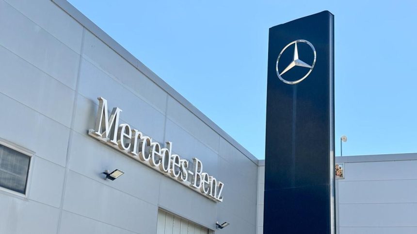 Mercedes-Benz to pay 9.6m in US diesel emissions settlement