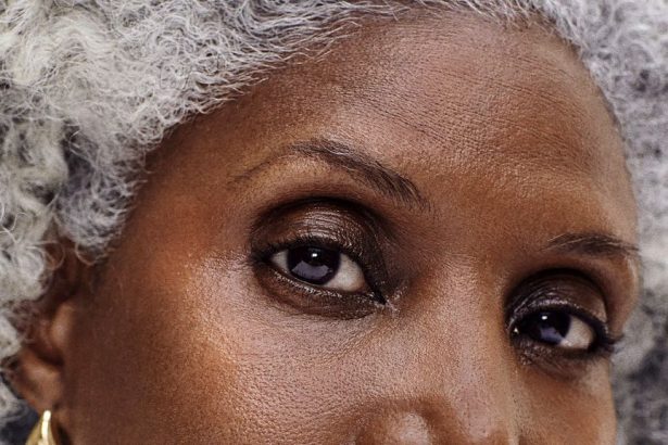 8 Best Mascara for Older Women Lift and Volumize Lashes of Any Age