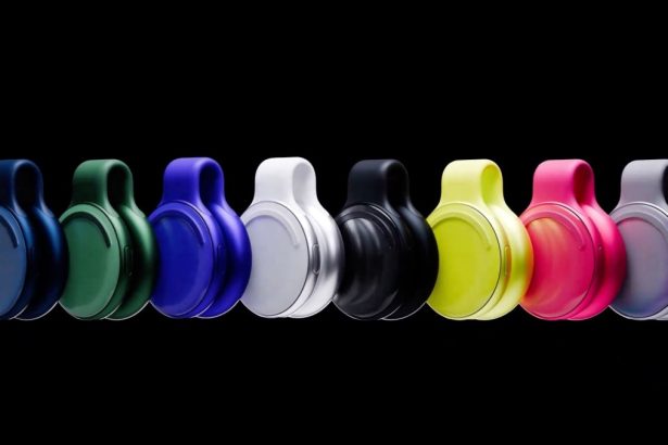 Meta acquires AI device startup Limitless