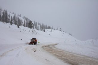 More mountain snow as winter storm continues