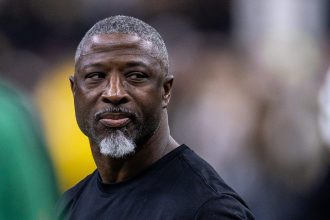 NFL fans mock Aaron Glenn as Jets HC details vision for franchise amid abysmal 3-12 record