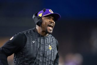 NFL fans react as Brian Flores doesn’t mince words on returning as Vikings DC for 2026 season