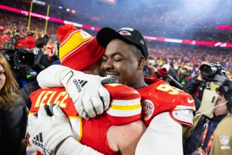 NFL fans react as Chris Jones pleads Chiefs TE to return for 2026