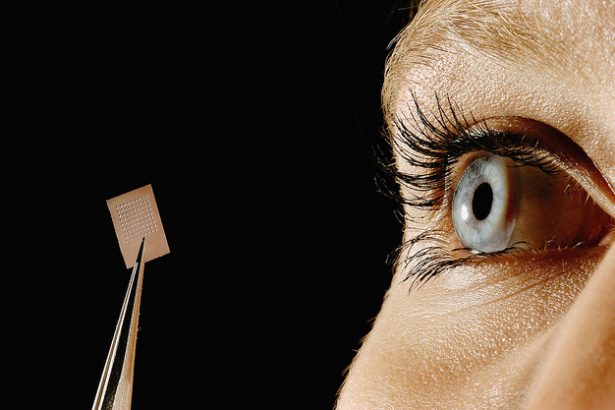 NXP Semiconductors (NXPI) Surges 8% Ahead of Ex-Dividend Date