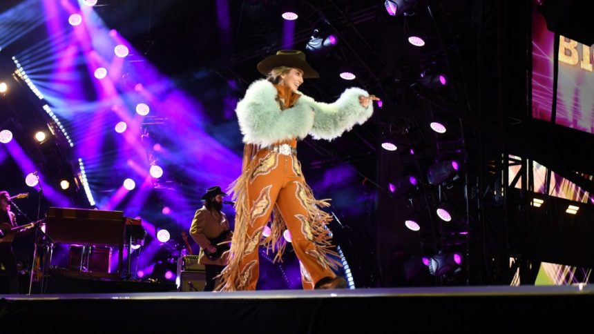 ‘Nashville’s Big Bash’ Live Telecast Interrupted by Technical Problems