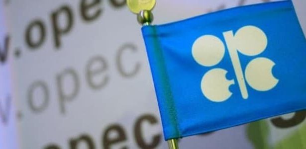 Oil Glut Will Prompt Faster Market Rebalance