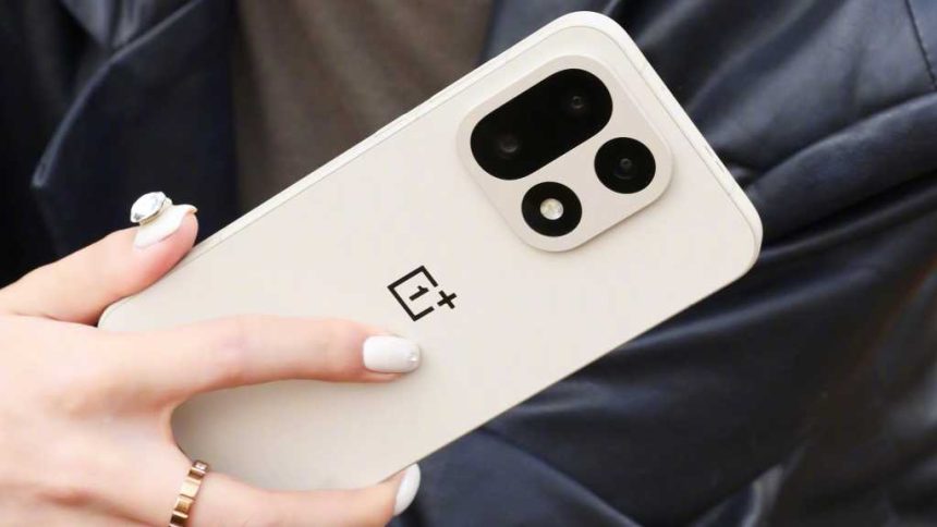 OnePlus 15R Camera, Screen and Processor Confirmed
