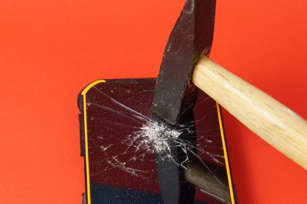 Owning a Smartphone at Age 12 Is Linked to These Health Issues in Kids : ScienceAlert