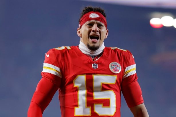 Patrick Mahomes Addresses Leg Injury After Chiefs Playoffs Exit