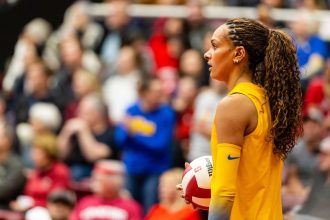 Pittsburgh Volleyball player Olivia Babcock pens message for fans after heartbreaking semi-final loss to Texas A&M