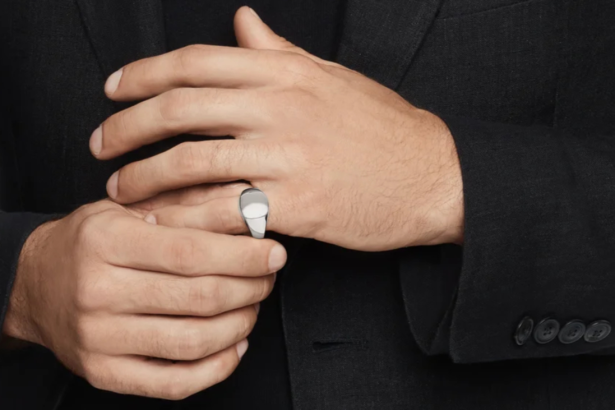 The Best Signet Rings To Gift The Men In Your Life This Holiday