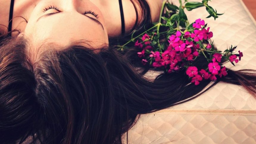 Rinse Away Waste With DIY Hair Care Recipes