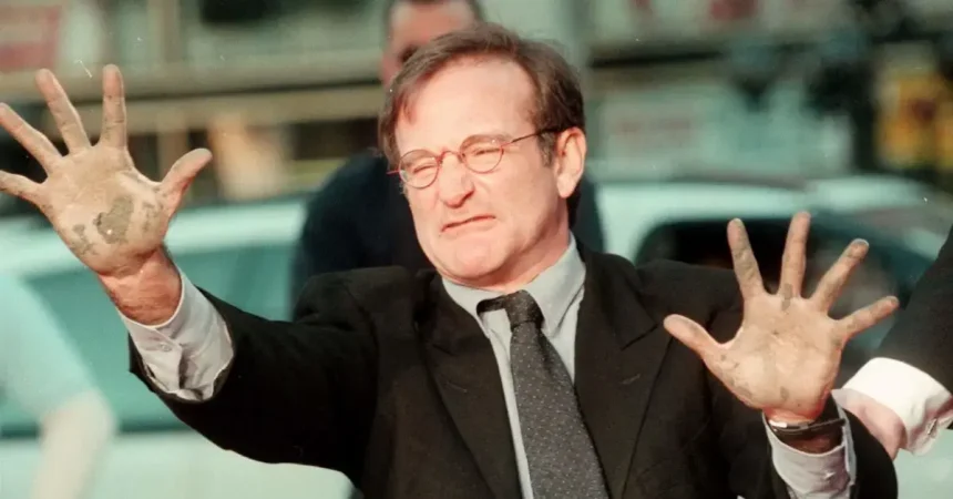 Robin Williams’ Mental Crisis Was ‘Hiding In Plain Sight’ Before Death