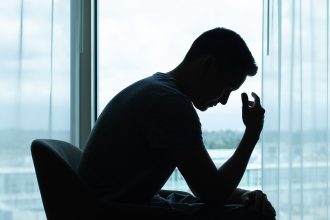 Scientists Identify 6 Key Depression Symptoms That Predict Dementia Risk : ScienceAlert