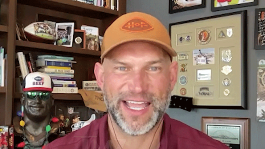 Shedeur Sanders Can Prove He’s Franchise QB W/ Strong Finish, Joe Thomas Says