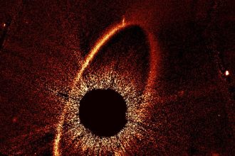 Spectacular Cosmic Collision Captured in New Hubble Image